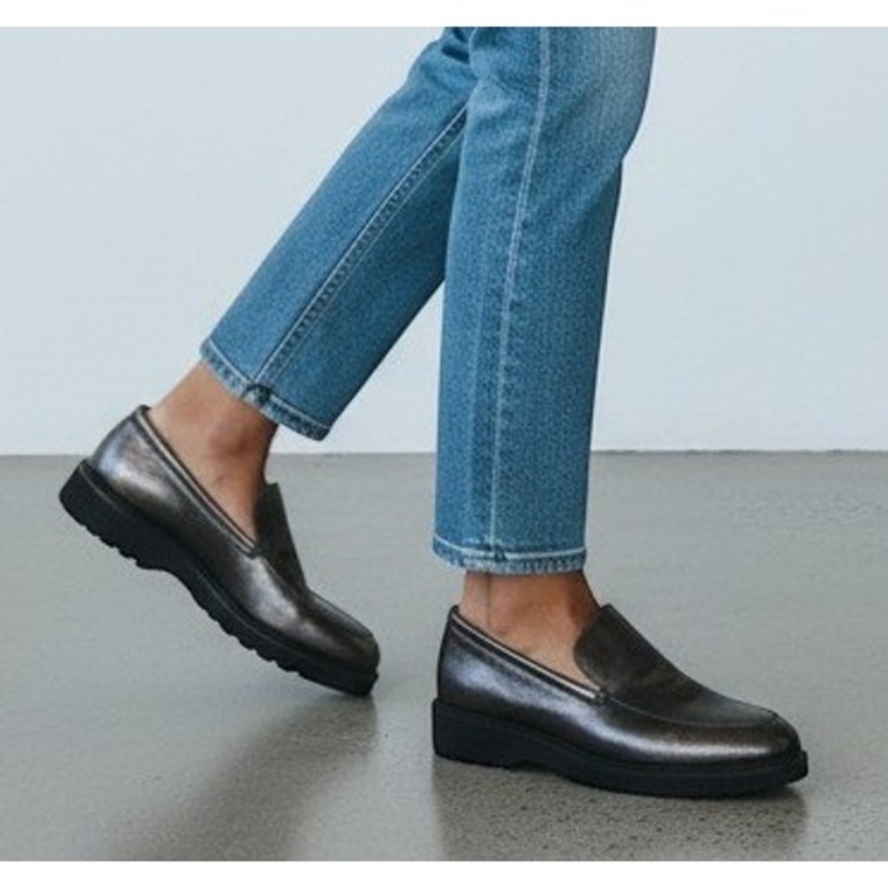 Aquatalia Women Metallic Pewter Leather Loafers size 6.5